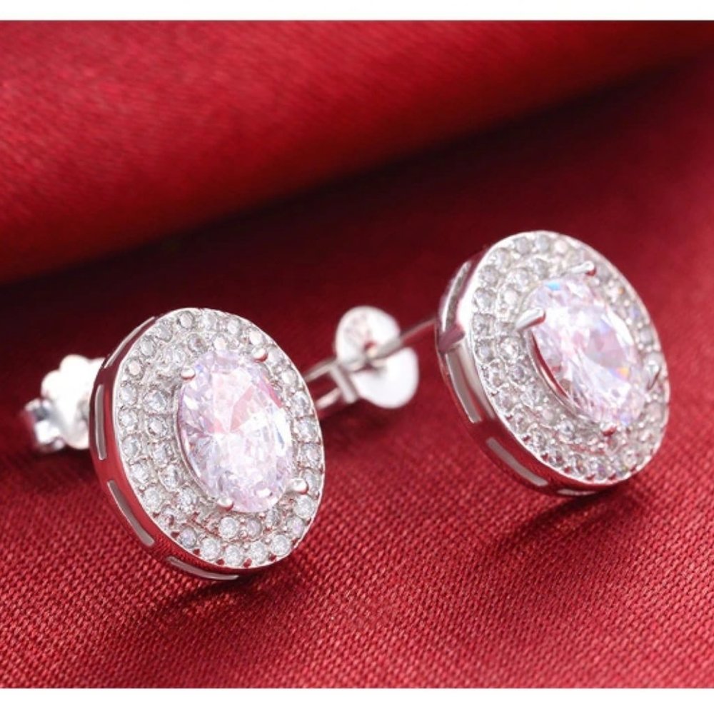 NEW 925 Silver Oval Diamond Halo Earrings - Picture 3 of 3